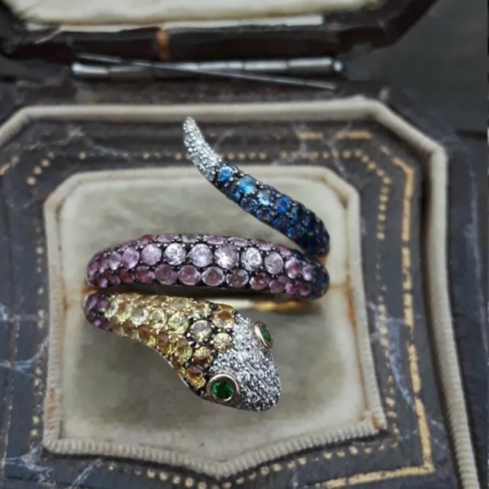 Sparkling Colorful Crystal Snake 🐍 Ring